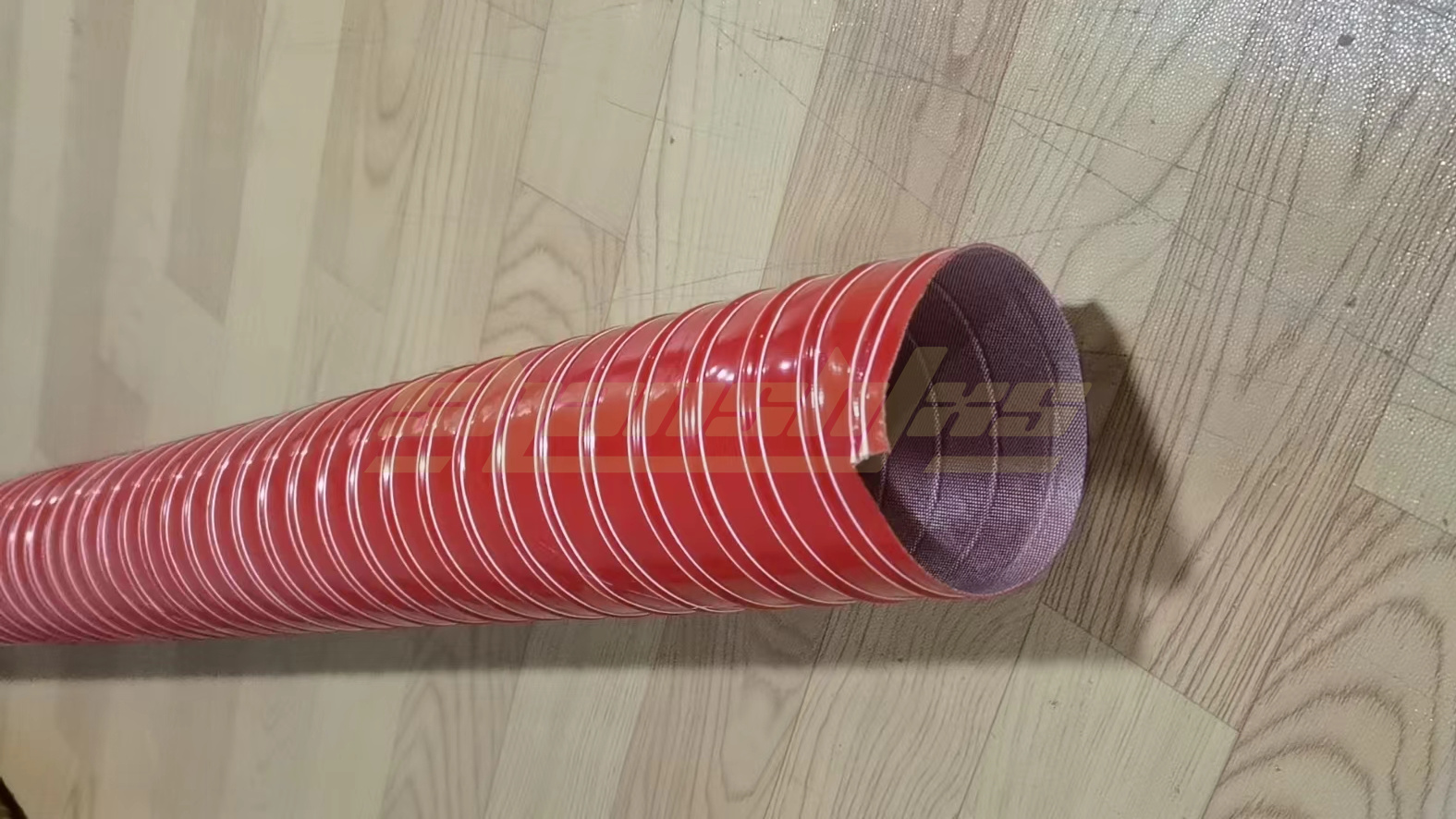 导致耐高温软管破裂的原因是？